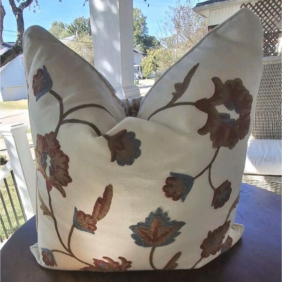 B Smith Embroidered Floral Leaves Throw Pillow Zipper Red Green Feather Filled - Picture 2 of 5